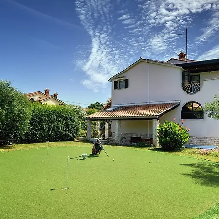 Einzigartige Nur 1 Km Bis Zum Mit Privatem Pool, Bbq, Klima, Wlan Holiday home Liznjan