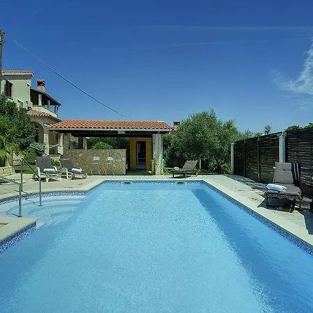 Einzigartige Nur 1 Km Bis Zum Mit Privatem Pool, Bbq, Klima, Wlan * Ližnjan